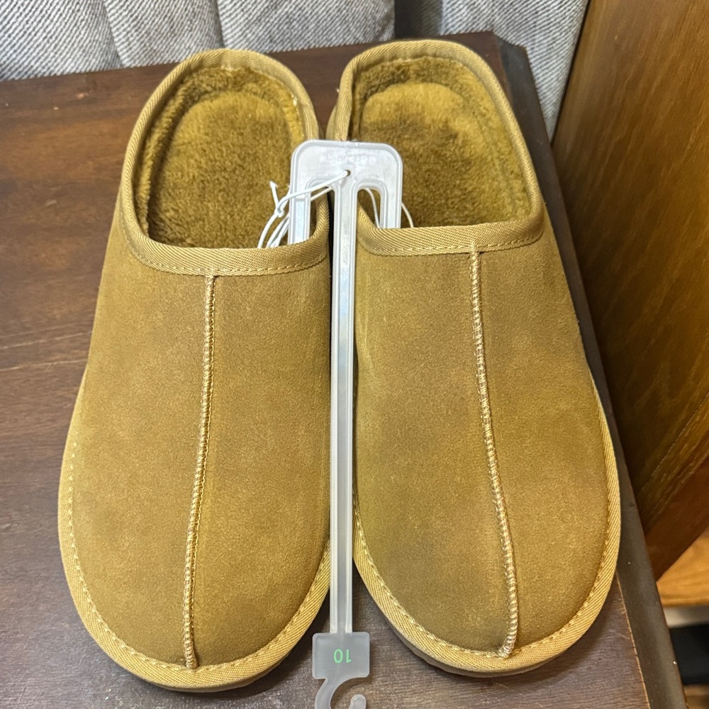 BNWT Goodfellow & Co Tan Suede Loafers